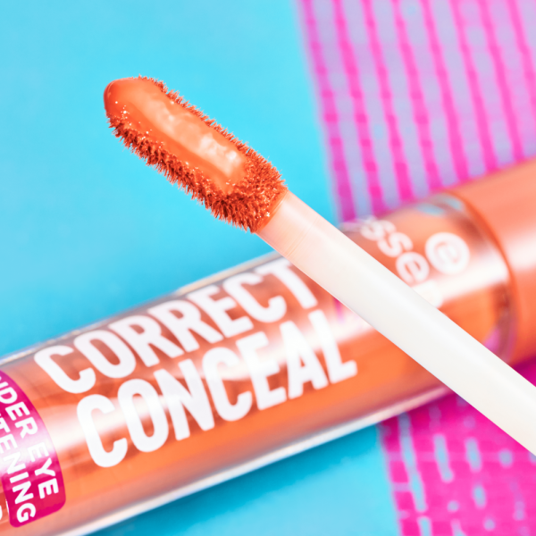 CORRECT & CONCEAL under eye brightening concealer - Image 16