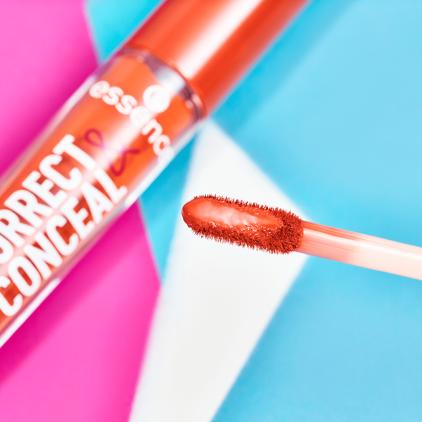 CORRECT & CONCEAL under eye brightening concealer - Image 6